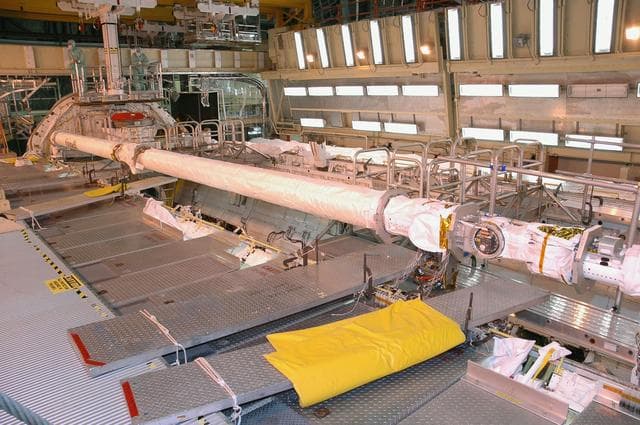 NASA image: KSC-05pd2488