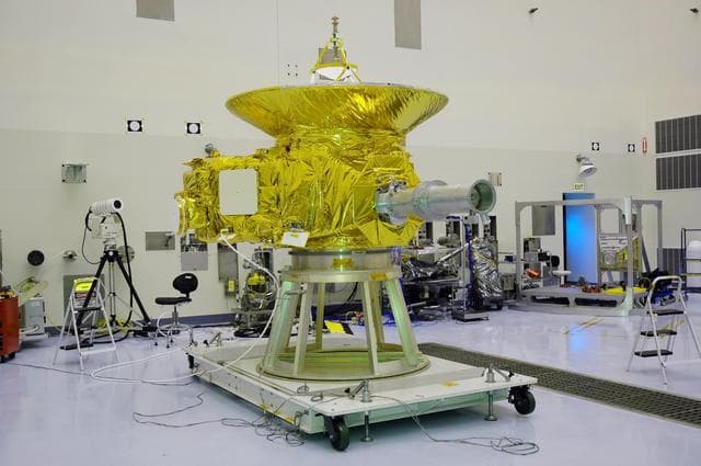 NASA image: KSC-05pd2493