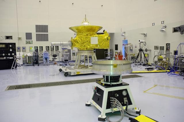NASA image: KSC-05pd2495