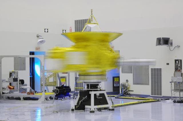NASA image: KSC-05pd2498