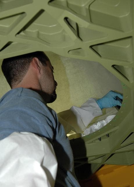 NASA image: KSC-05pd2532