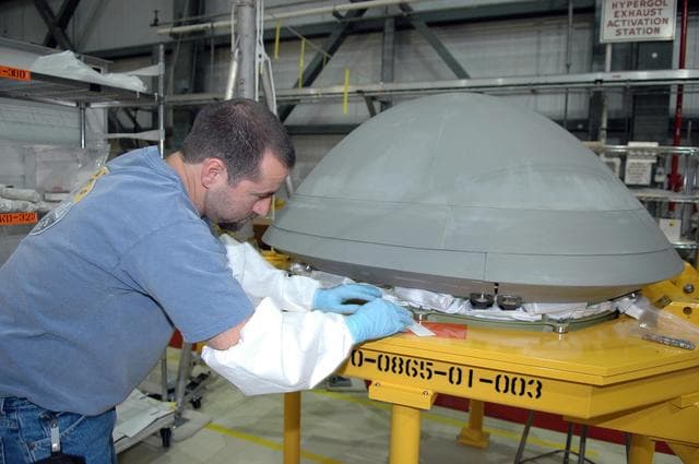 NASA image: KSC-05pd2533