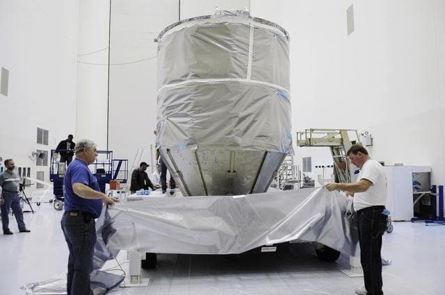 NASA image: KSC-05pd2543