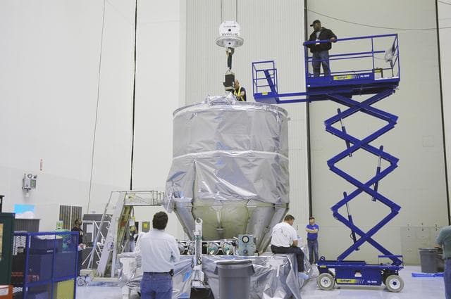 NASA image: KSC-05pd2547