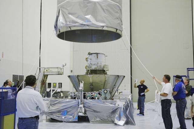 NASA image: KSC-05pd2548