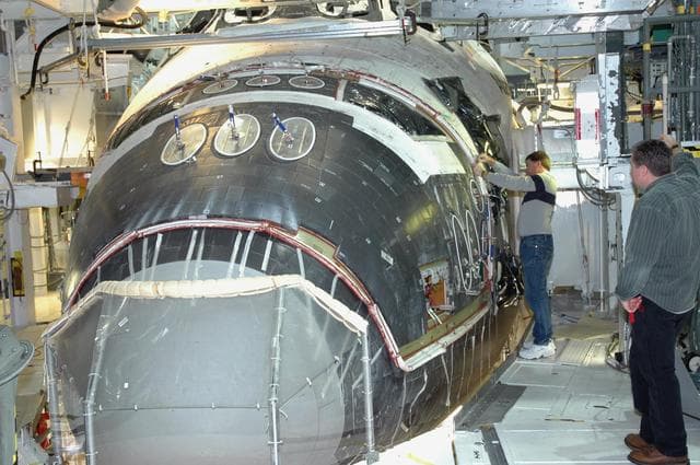 NASA image: KSC-05pd2570
