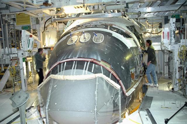 NASA image: KSC-05pd2571