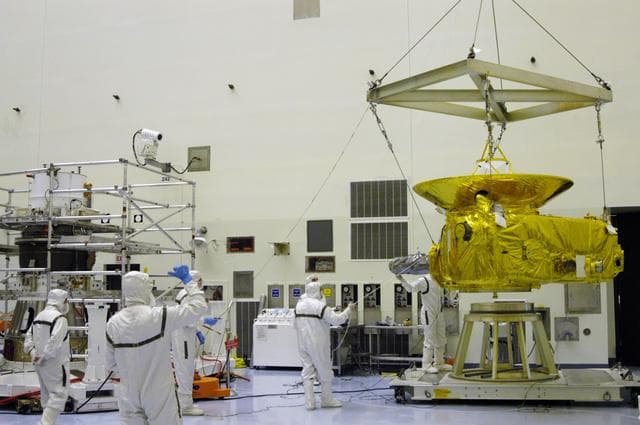 NASA image: KSC-05pd2577