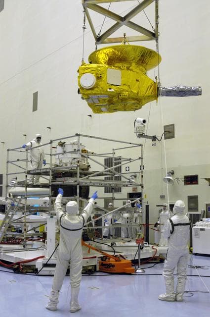 NASA image: KSC-05pd2578
