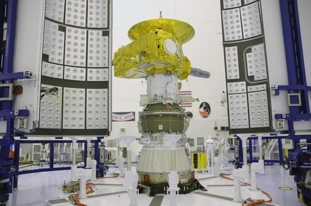 NASA image: KSC-05pd2588
