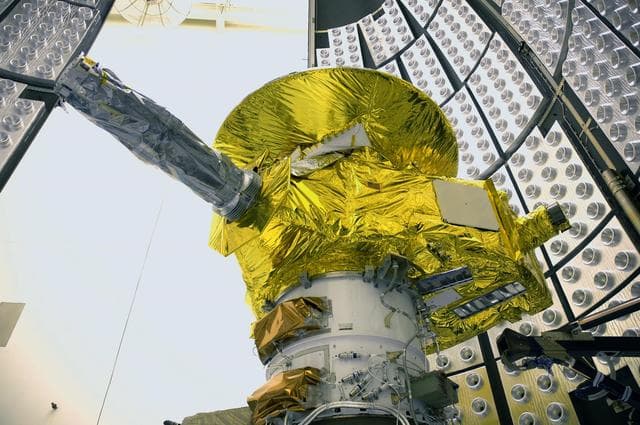 NASA image: KSC-05pd2590