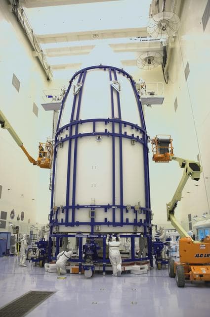 NASA image: KSC-05pd2592