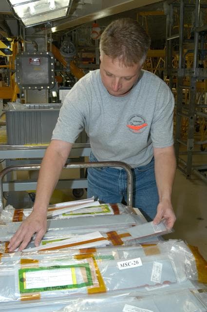NASA image: KSC-05pd2593