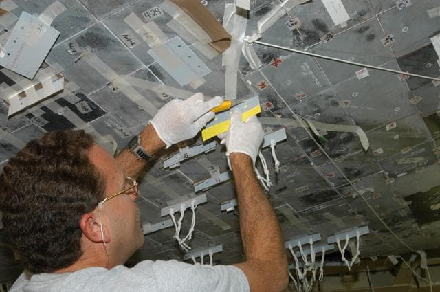 NASA image: KSC-05pd2606