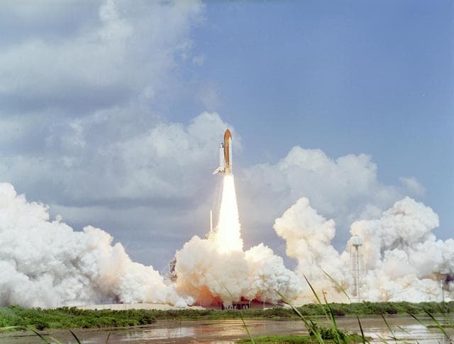 NASA image: KSC-05pp1767