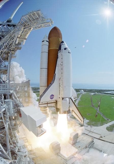 NASA image: KSC-05pp1772