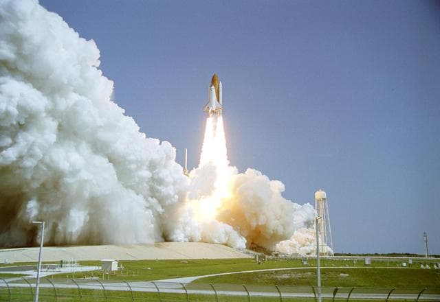 NASA image: KSC-05pp1778