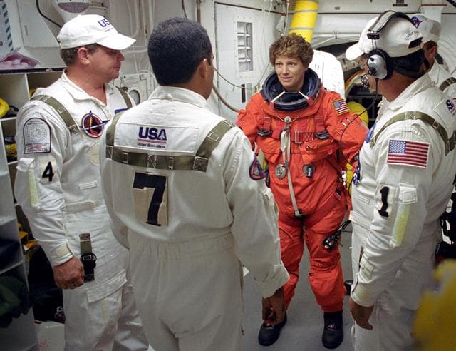 NASA image: KSC-05pp1793