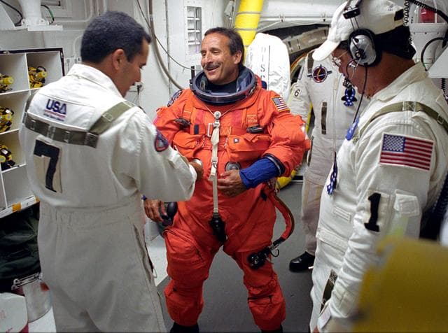 NASA image: KSC-05pp1794