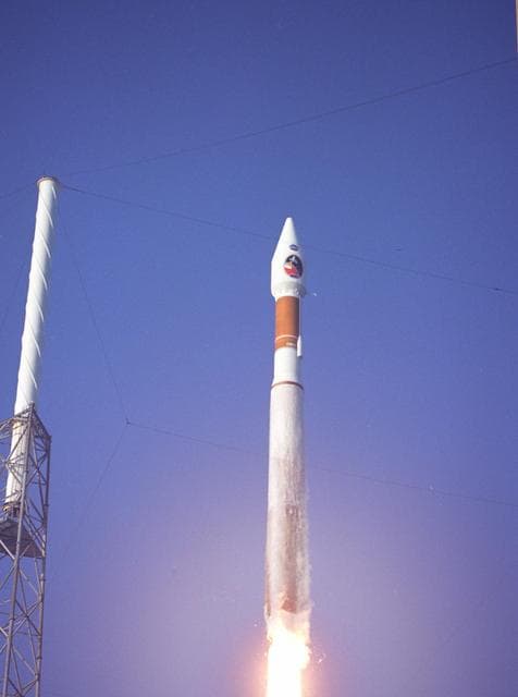 NASA image: KSC-05pp1880