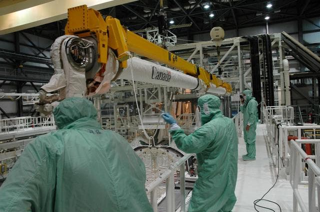 NASA image: KSC-06pd0012
