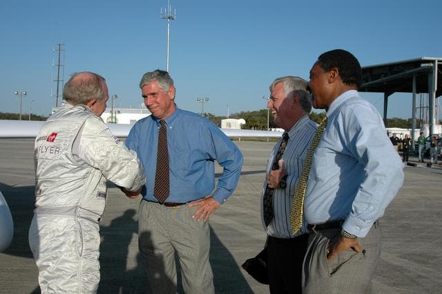 NASA image: KSC-06pd0044