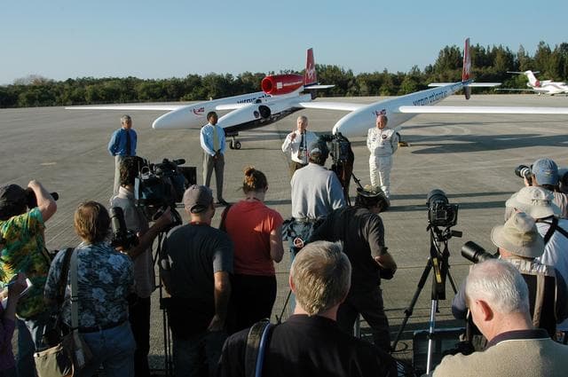 NASA image: KSC-06pd0045