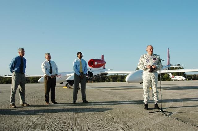 NASA image: KSC-06pd0047