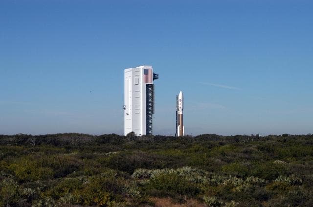 NASA image: KSC-06pd0072