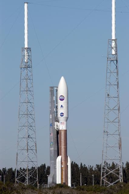NASA image: KSC-06pd0075