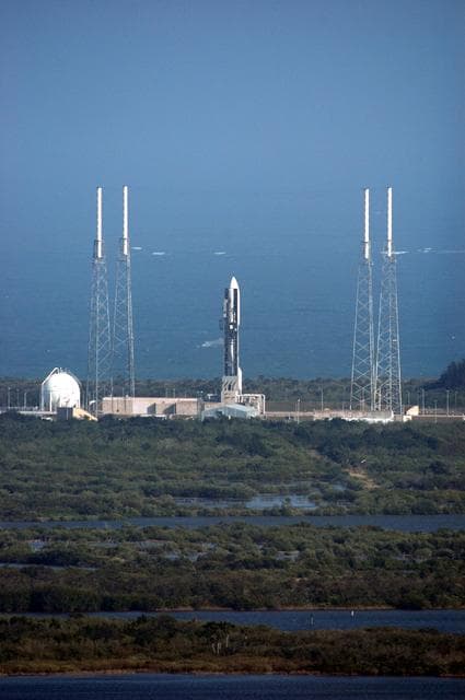 NASA image: KSC-06pd0077