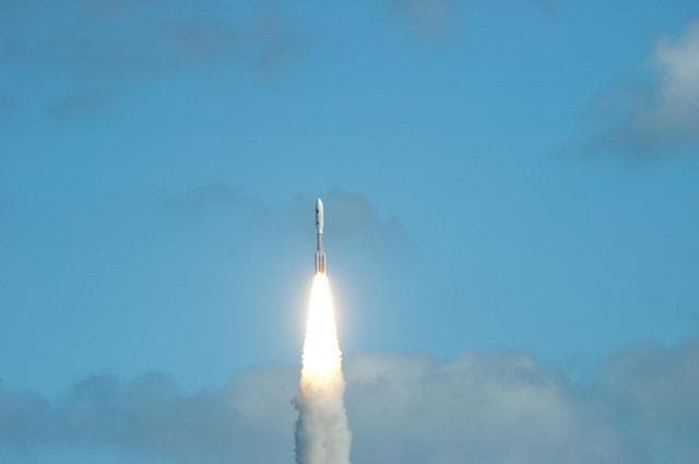 NASA image: KSC-06pd0085