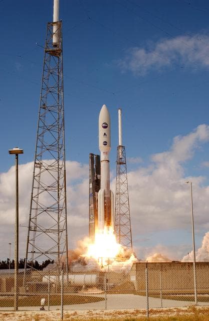 NASA image: KSC-06pd0101