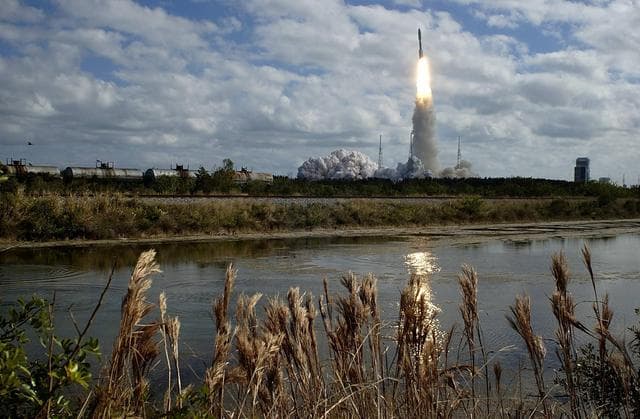 NASA image: KSC-06pd0107