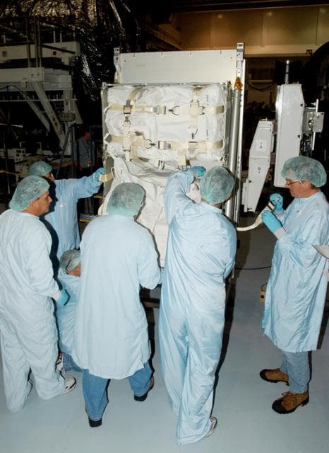 NASA image: KSC-06pd0123