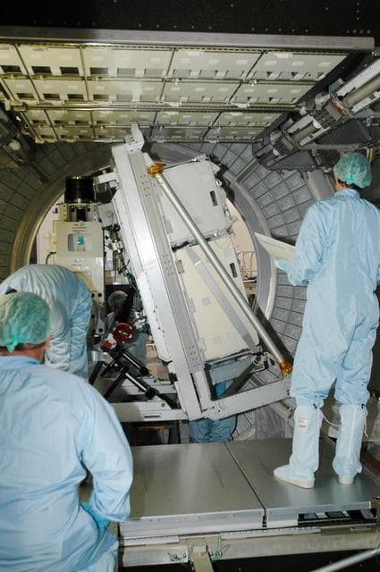NASA image: KSC-06pd0130
