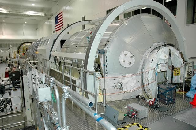 NASA image: KSC-06pd0131