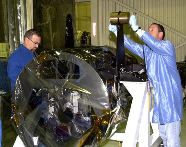 NASA image: KSC-06pd0187
