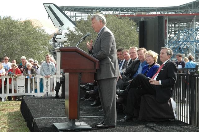 NASA image: KSC-06pd0190