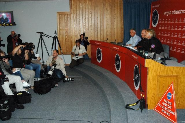 NASA image: KSC-06pd0194