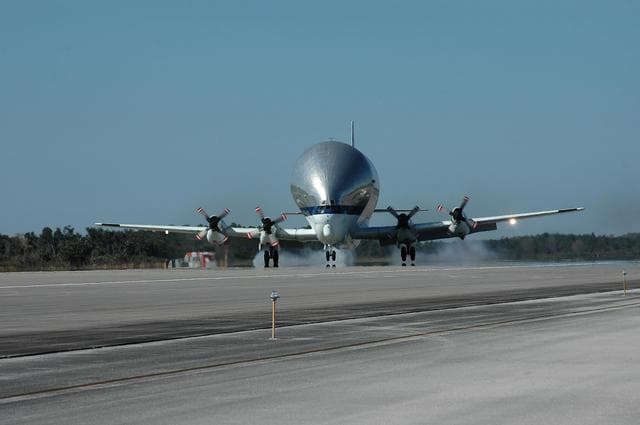 NASA image: KSC-06pd0205