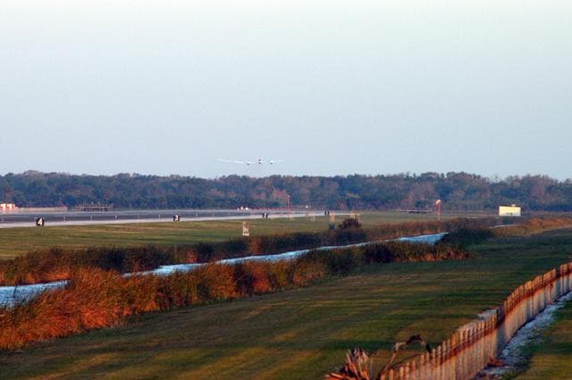 NASA image: KSC-06pd0248