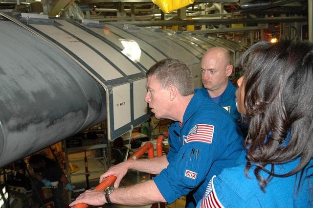 NASA image: KSC-06pd0285