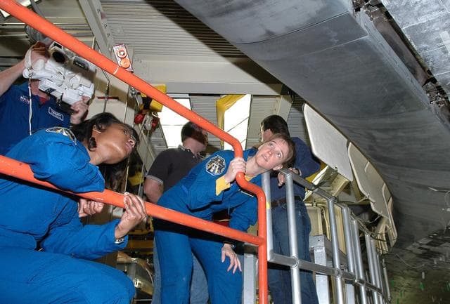 NASA image: KSC-06pd0288