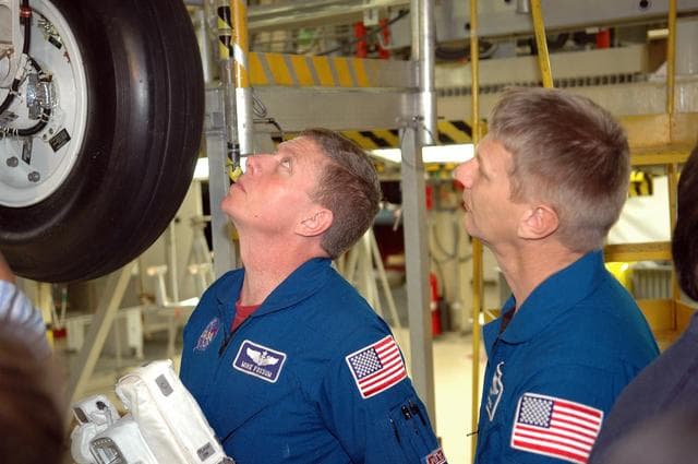 NASA image: KSC-06pd0293