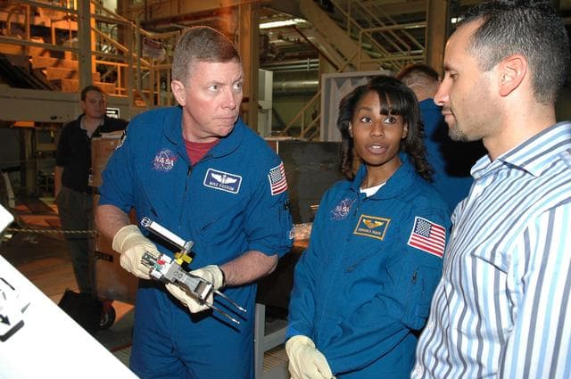 NASA image: KSC-06pd0303