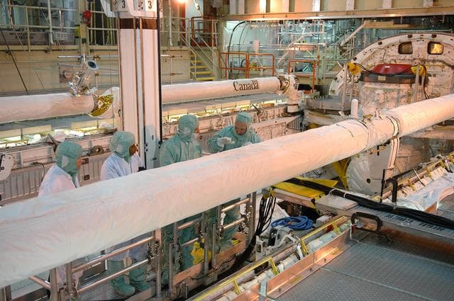 NASA image: KSC-06pd0311
