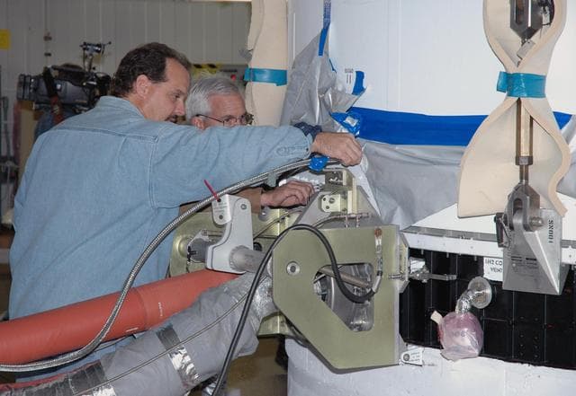 NASA image: KSC-06pd0325