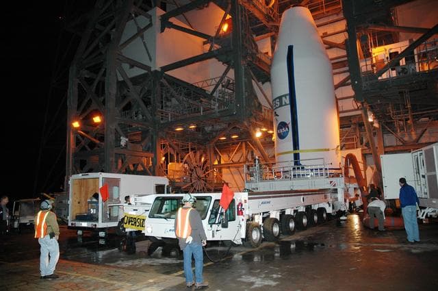 NASA image: KSC-06pd0333