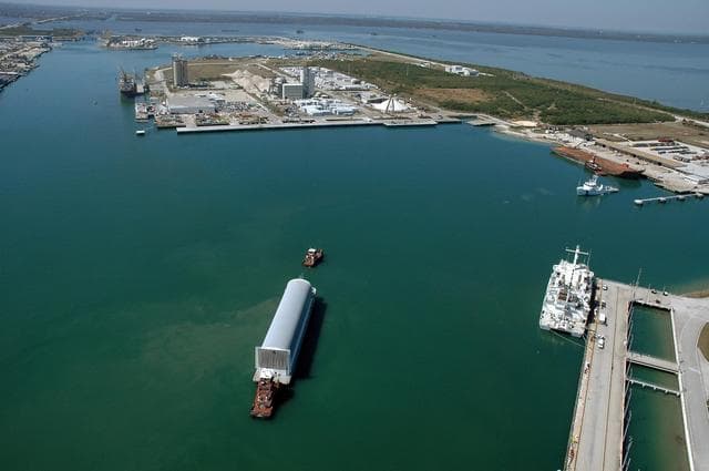 NASA image: KSC-06pd0380